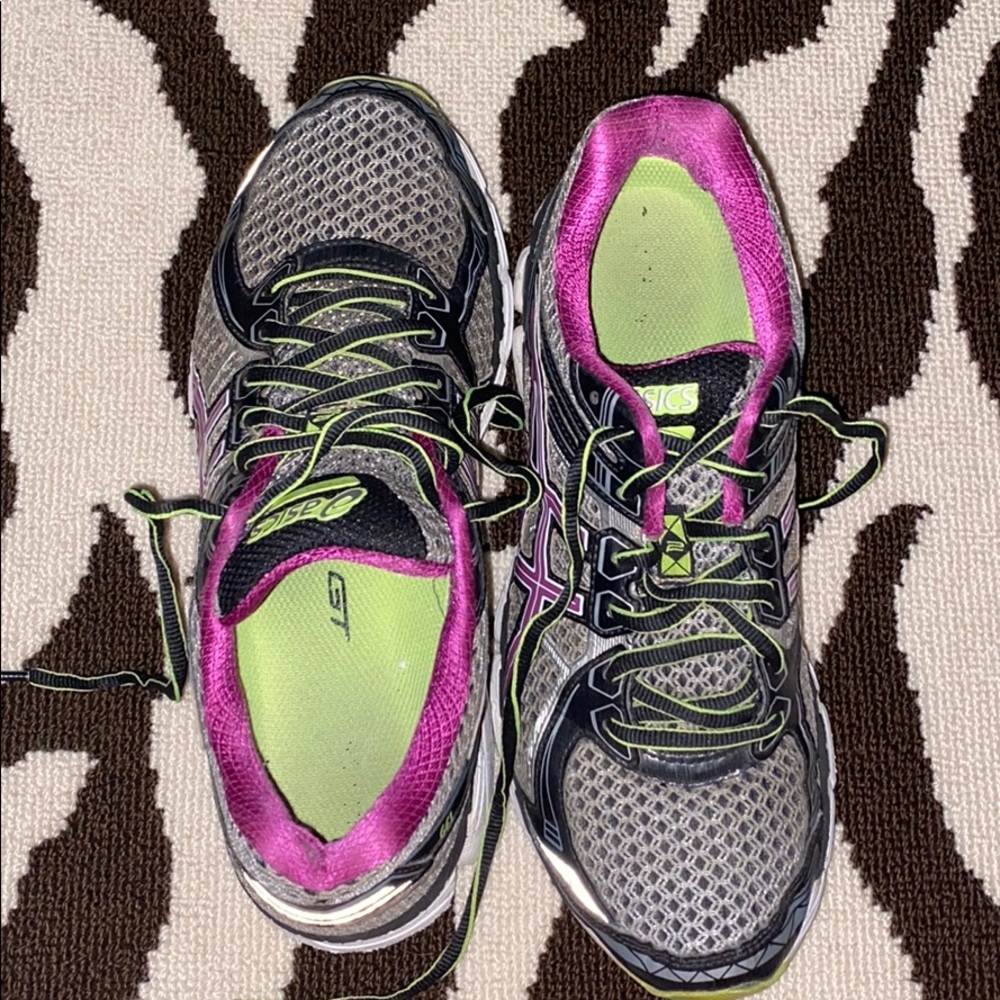 Asic GT-2000 size 8.5